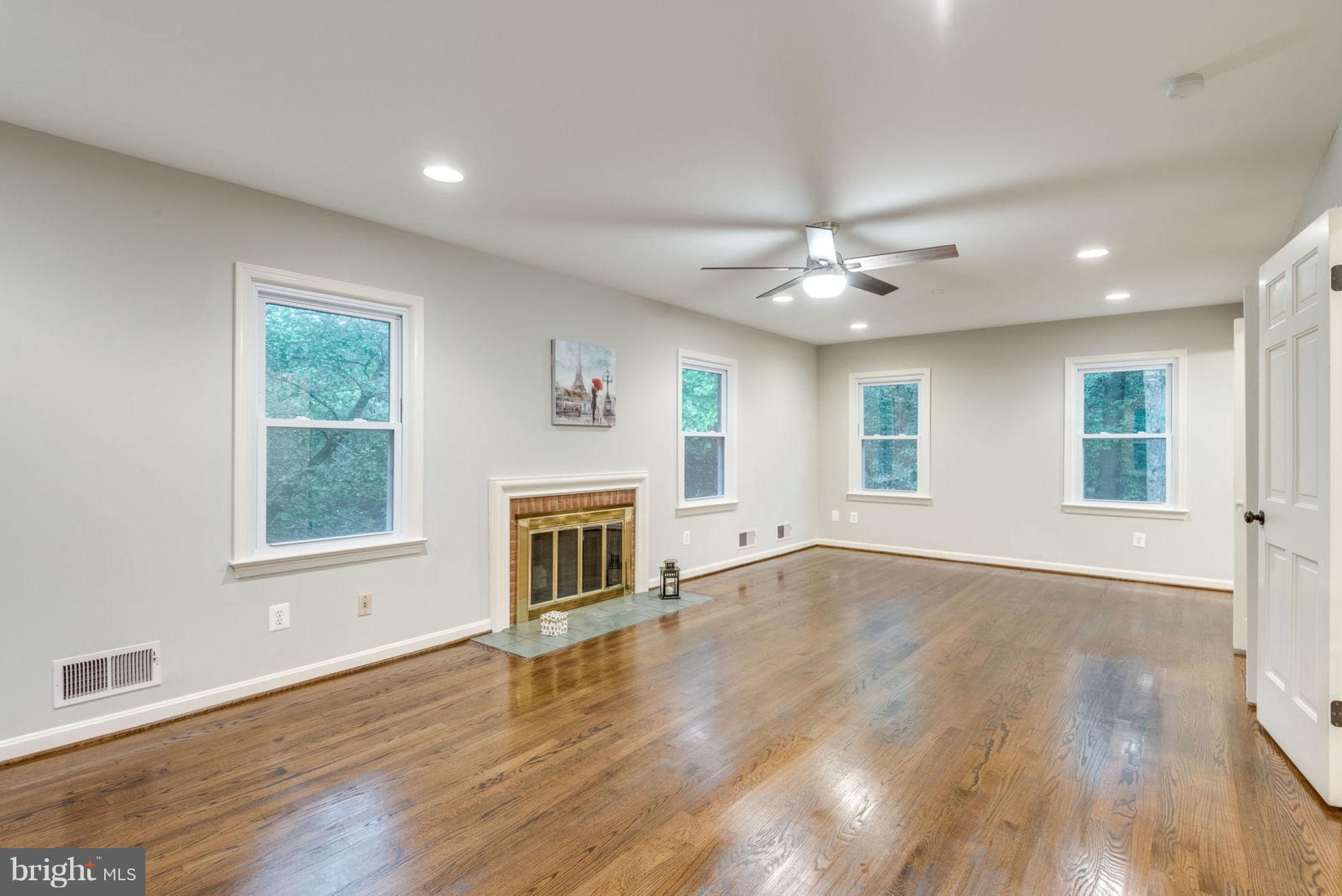11405 Drop Forge Lane Reston, VA 20191 - Photo 21 of 30 Massive Master Bedroom with fireplace!