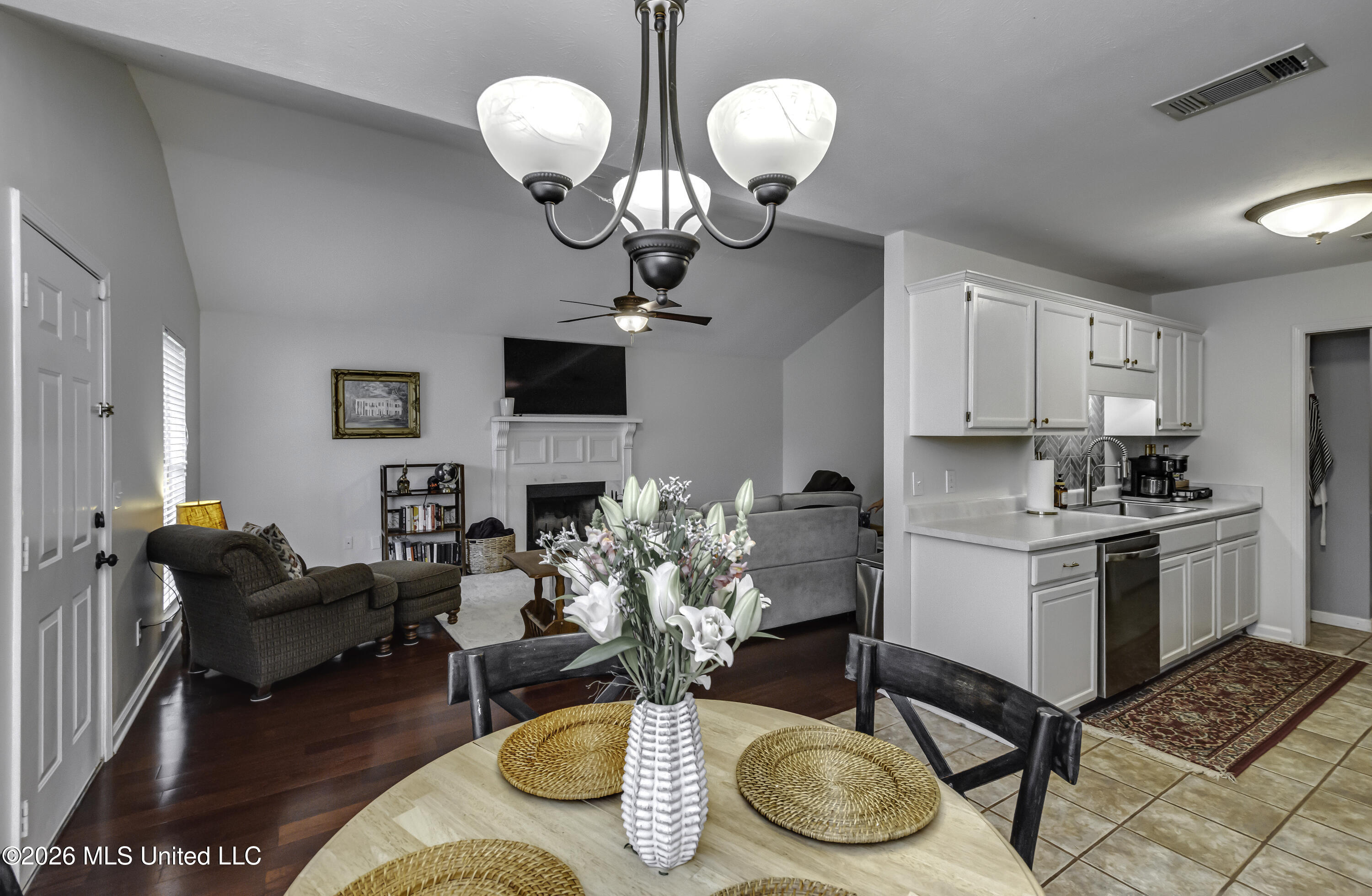 441 Mockingbird Circle Brandon, MS 39047 - Photo 13 of 51 441 Mockingbird Cir--30