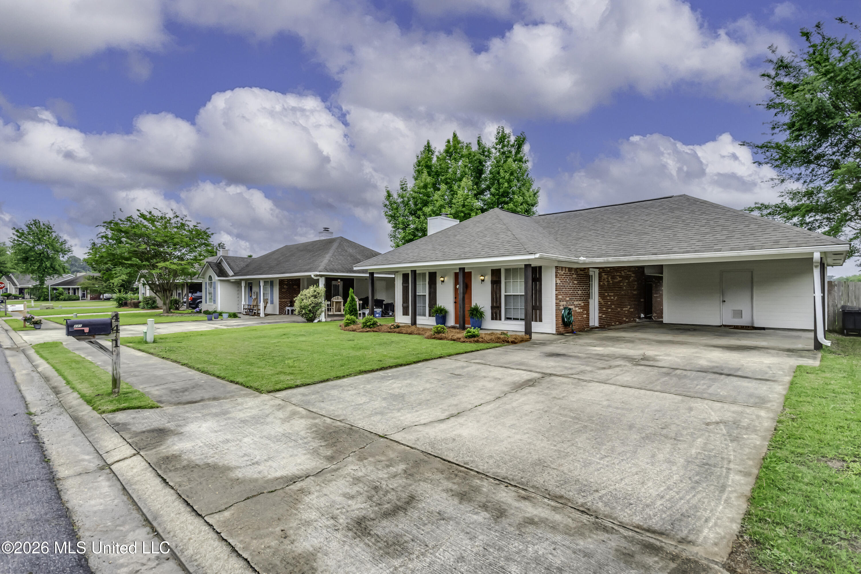 441 Mockingbird Circle Brandon, MS 39047 - Photo 3 of 51 441 Mockingbird Cir--4