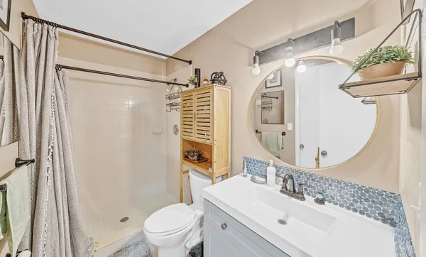 $175,000 | 15469 Lakes Of Delray Boulevard, Unit 202, Delray Beach, FL 33484