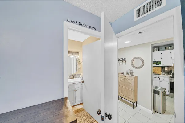 $175,000 | 15469 Lakes Of Delray Boulevard, Unit 202, Delray Beach, FL 33484