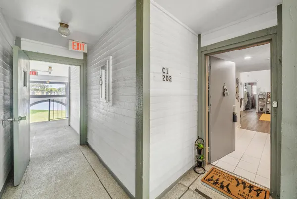 $175,000 | 15469 Lakes Of Delray Boulevard, Unit 202, Delray Beach, FL 33484