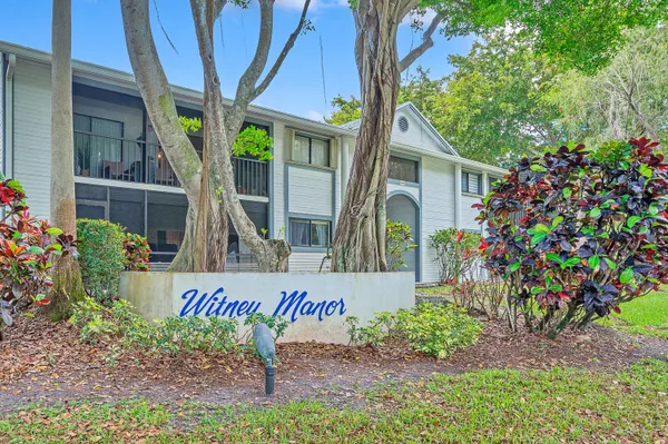 $175,000 | 15469 Lakes Of Delray Boulevard, Unit 202, Delray Beach, FL 33484