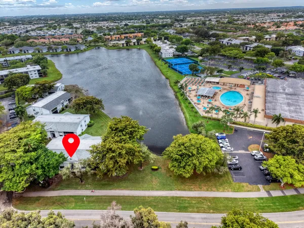 $175,000 | 15469 Lakes Of Delray Boulevard, Unit 202, Delray Beach, FL 33484