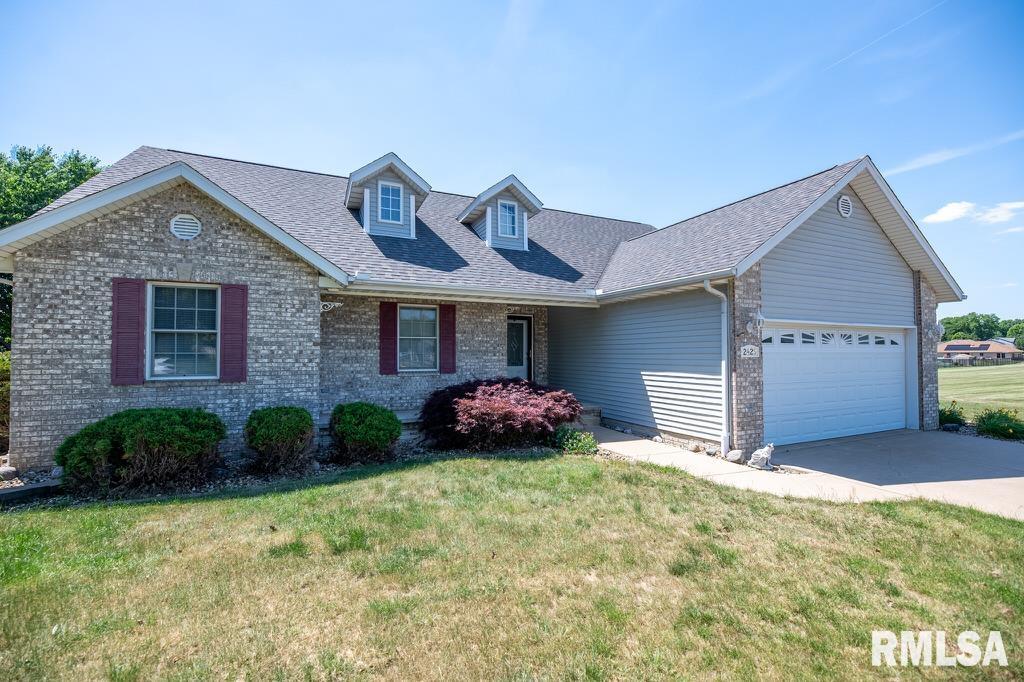 2425 Delaware Street Pekin, IL 61554 - Photo 3 of 13