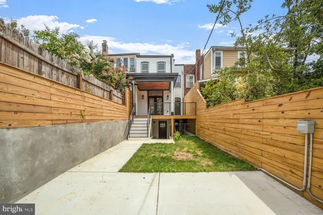 a view of a terrace space