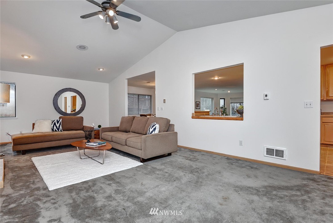2614 Cedar Avenue South Renton, WA 98055 - Photo 10 of 25 Gallery Image 10