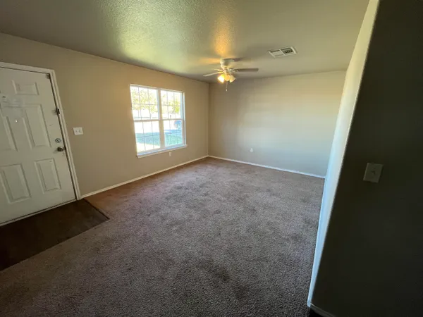 $1,100 | 1314 East Ursuline Street, Lubbock, TX 79403