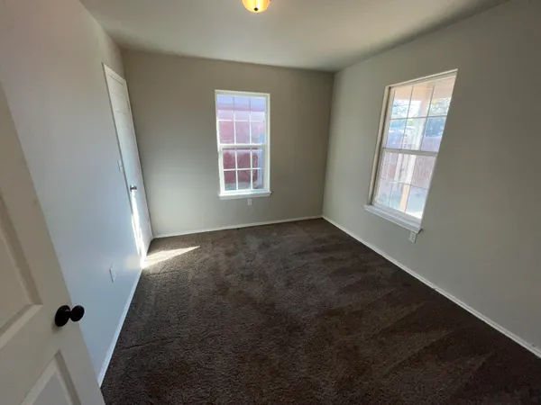 $1,100 | 1314 East Ursuline Street, Lubbock, TX 79403