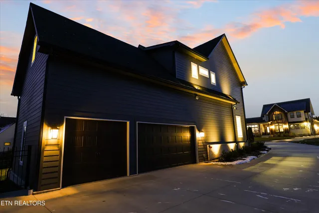 $1,290,000 | 200 Fence Post Lane, Knoxville, TN 37934