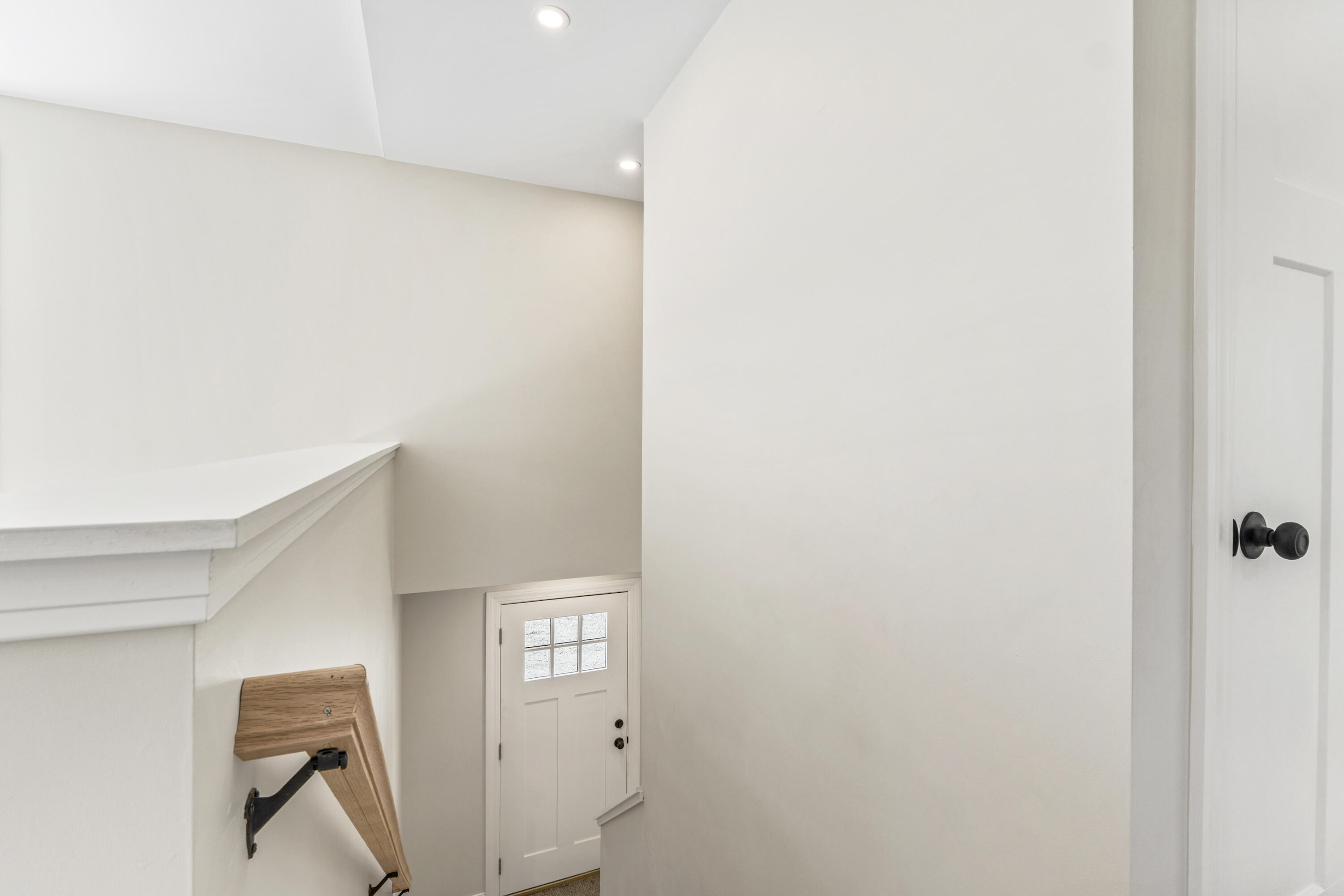 18 Haven Road Windham, ME 04062 - Photo 13 of 44 Stairway