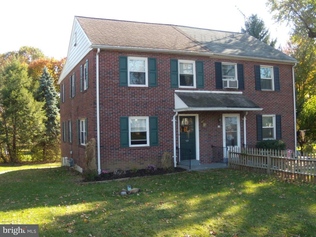 121 West Oregon Road Lancaster, PA 17601 - Photo 1 of 26