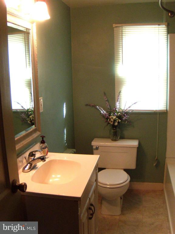 121 West Oregon Road Lancaster, PA 17601 - Photo 14 of 26