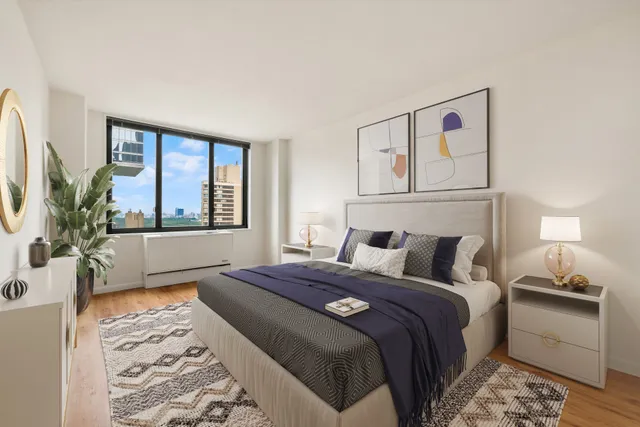 $4,725 | 211 West 56th Street, Unit C28 | Theater District