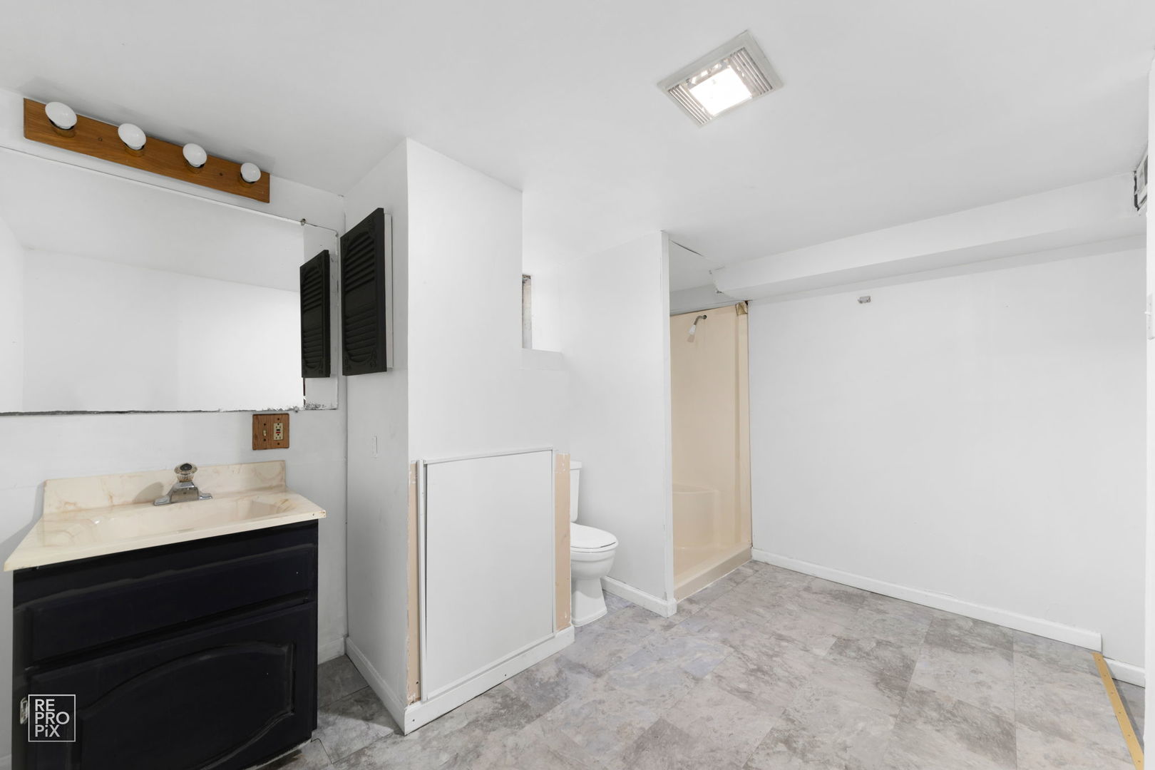 32857 North Alleghany Road, Unit W Grayslake, IL 60030 - Photo 8 of 10