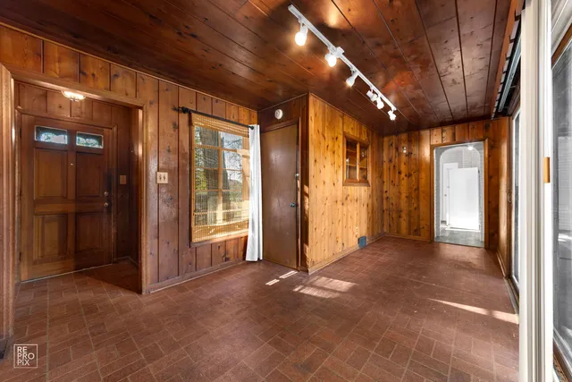 $2,350 | 32857 North Alleghany Road, Unit W, Grayslake, IL 60030