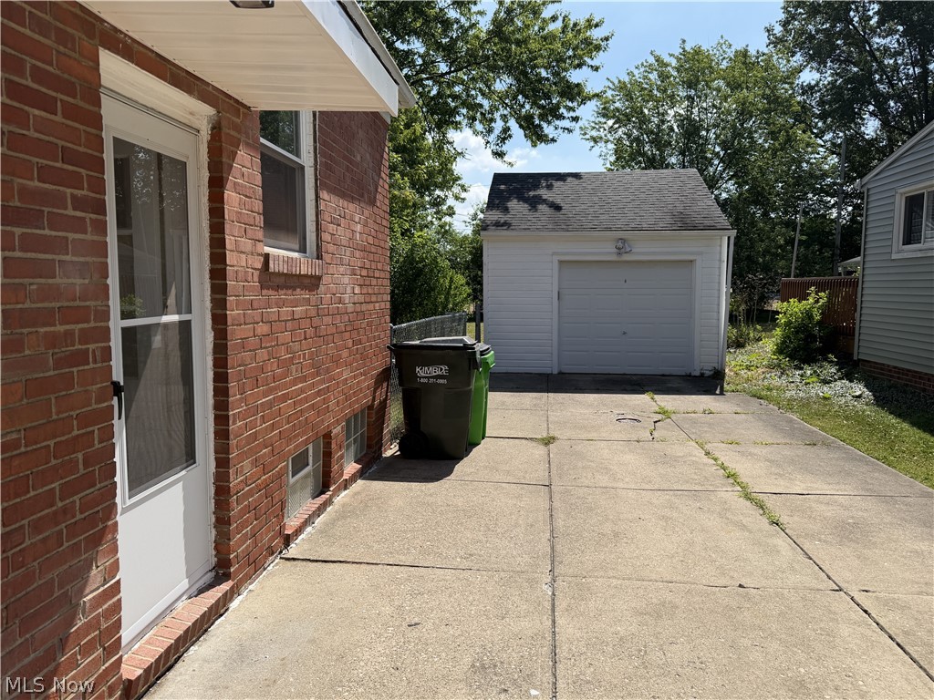 1555 Sheffield Road South Euclid, OH 44121 - Photo 3 of 21