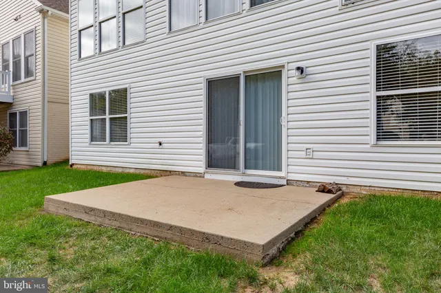 $449,900 | 304 Bridgewater Circle, Fredericksburg, VA 22406