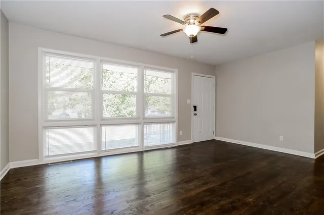 $1,310 | 6401 East 149th Street, Grandview, MO 64030