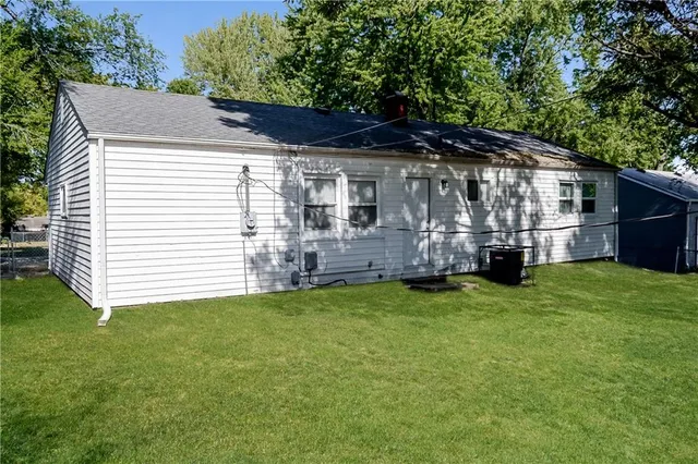 $1,310 | 6401 East 149th Street, Grandview, MO 64030