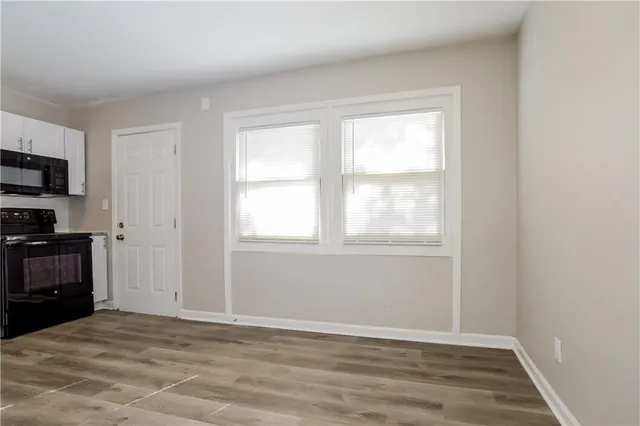 $1,310 | 6401 East 149th Street, Grandview, MO 64030