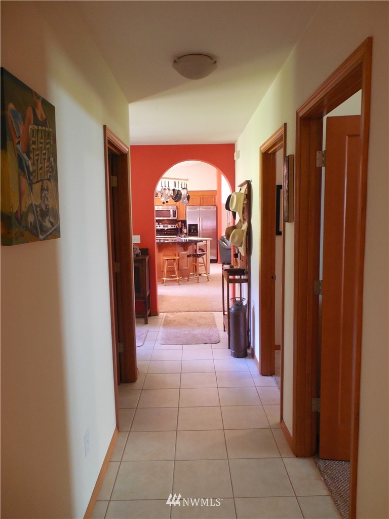 540 East Mountain View Road Camano Island, WA 98282 - Photo 20 of 25 Gallery Image 20