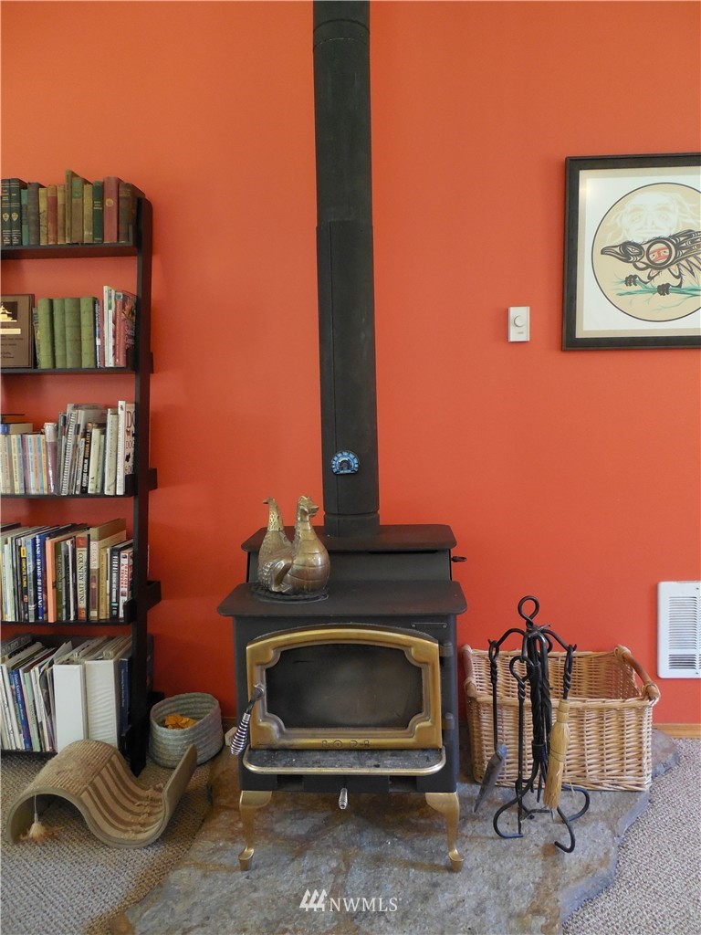 540 East Mountain View Road Camano Island, WA 98282 - Photo 21 of 25 Gallery Image 21