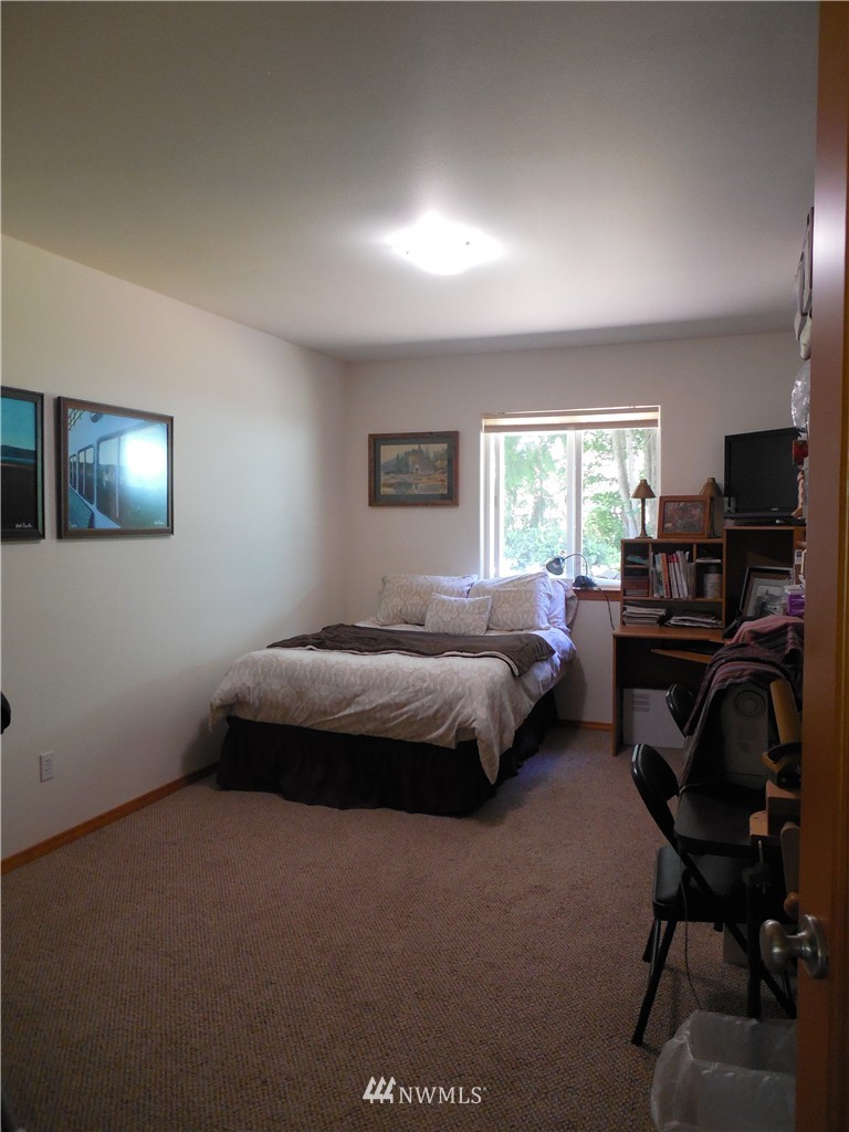 540 East Mountain View Road Camano Island, WA 98282 - Photo 22 of 25 Gallery Image 22