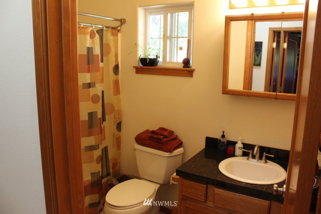 540 East Mountain View Road Camano Island, WA 98282 - Photo 24 of 25 Gallery Image 24