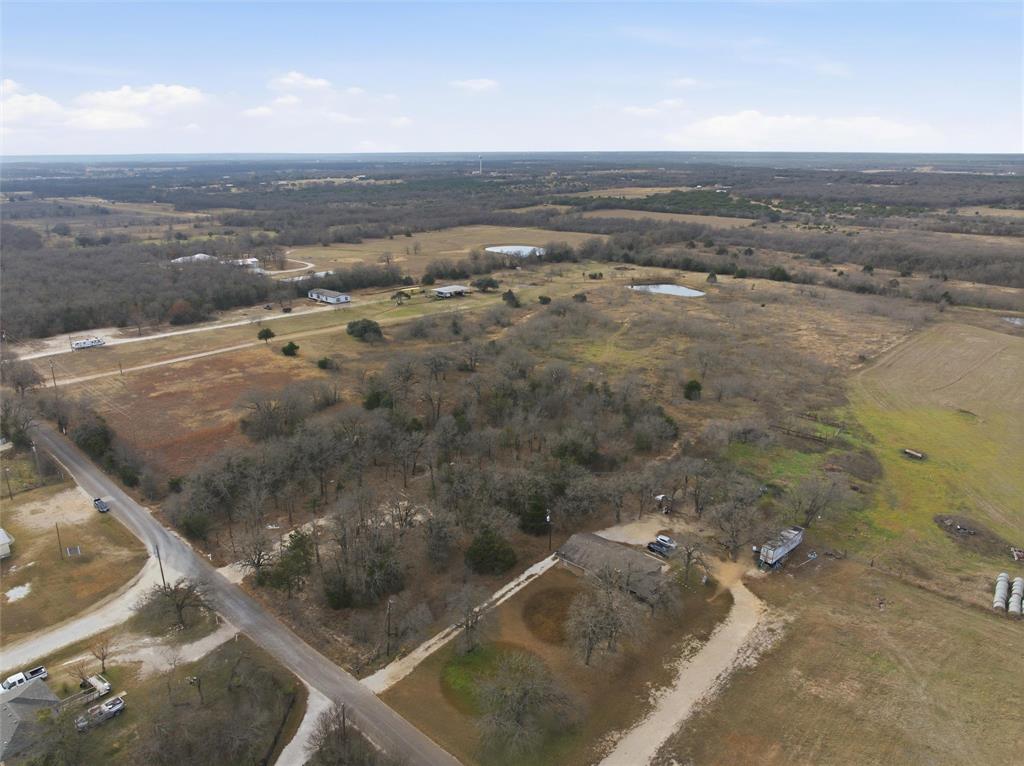 973 Wagoner Road Waco, TX 76705 - Photo 4 of 14