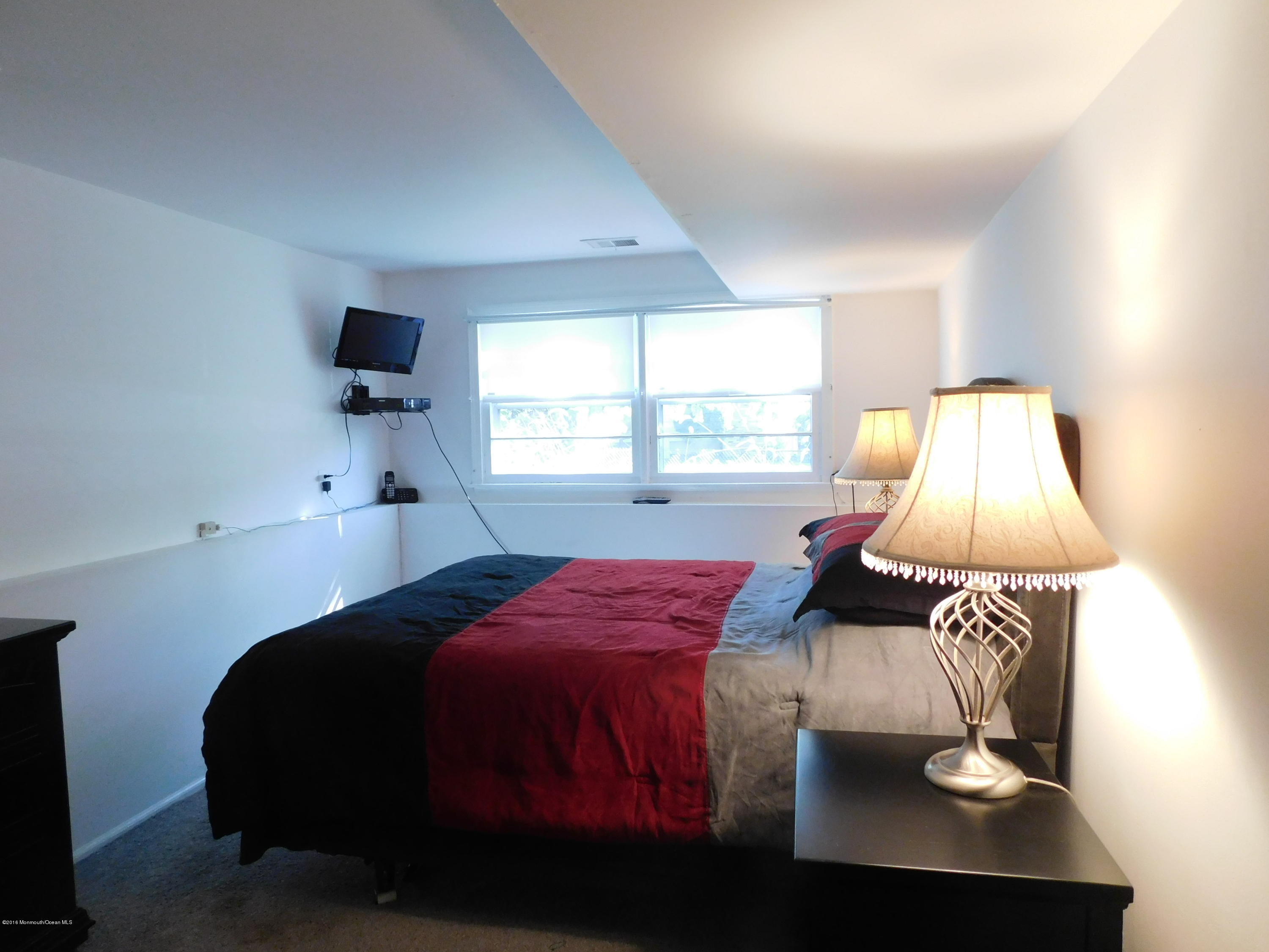52 Glenbrook Road Freehold, NJ 07728 - Photo 14 of 19 DSCN0219
