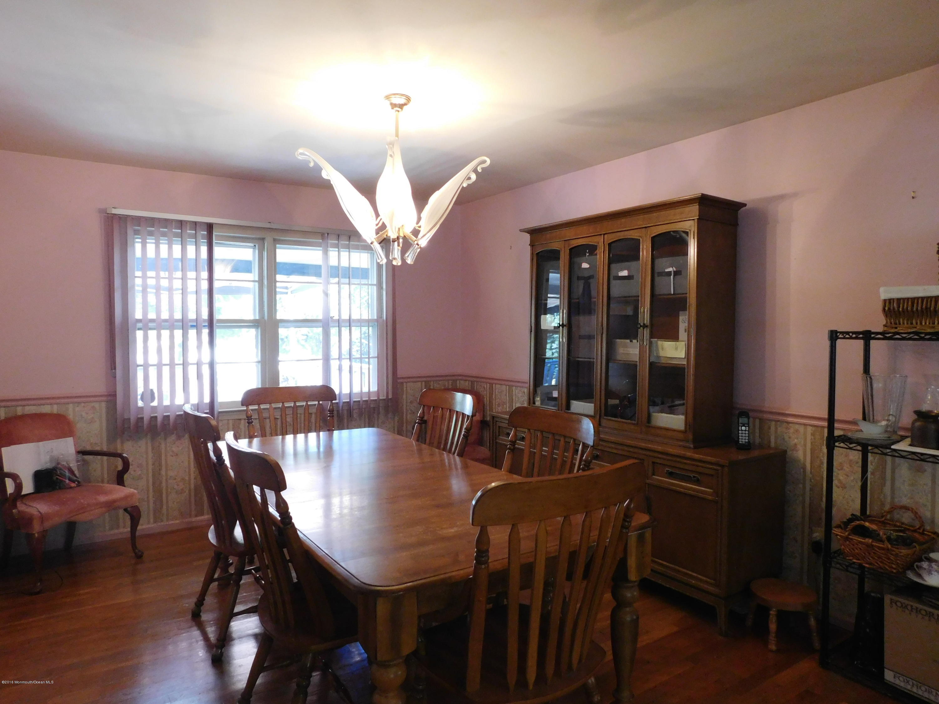 52 Glenbrook Road Freehold, NJ 07728 - Photo 4 of 19 DSCN0194