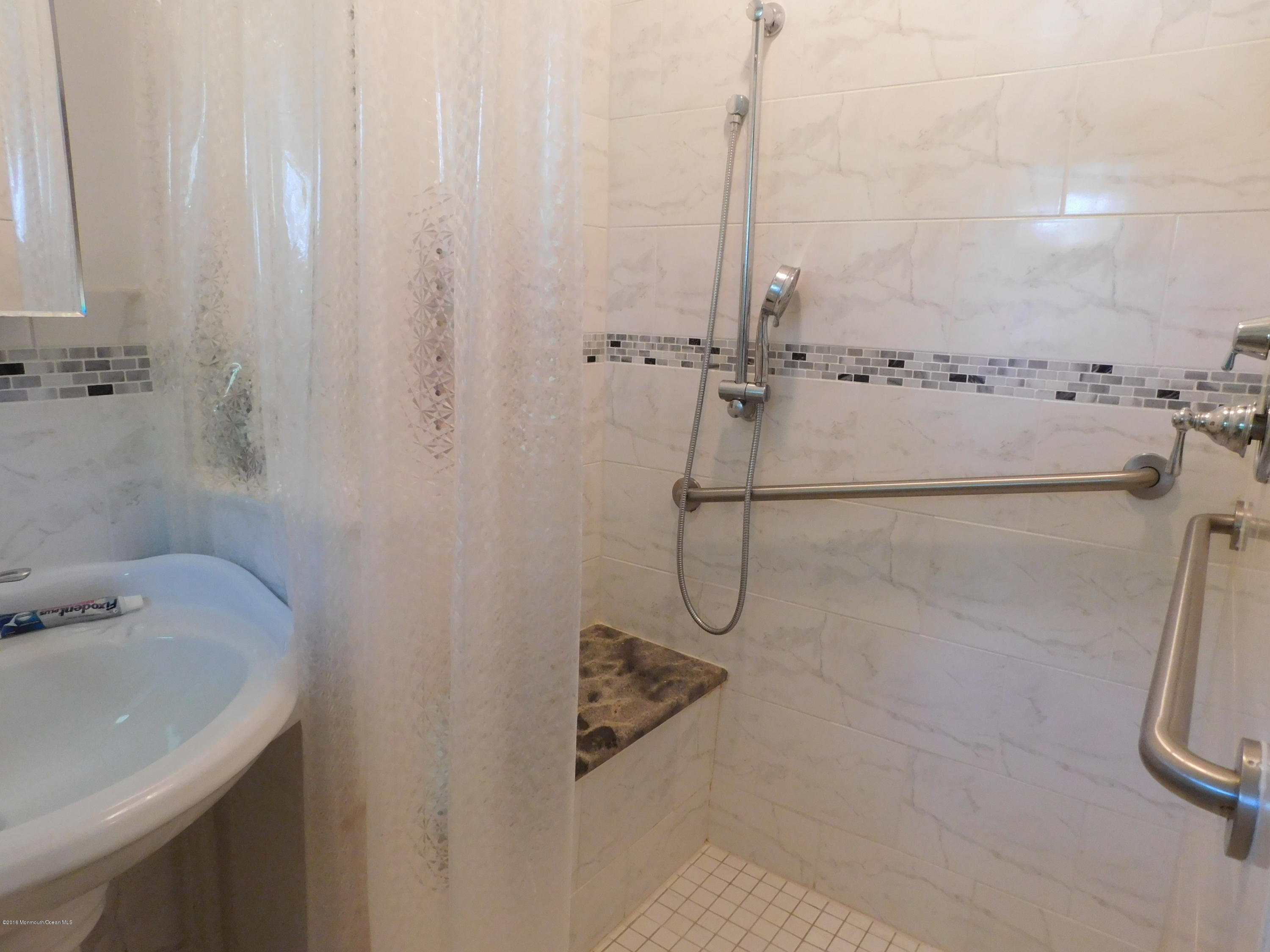 52 Glenbrook Road Freehold, NJ 07728 - Photo 8 of 19 DSCN0209