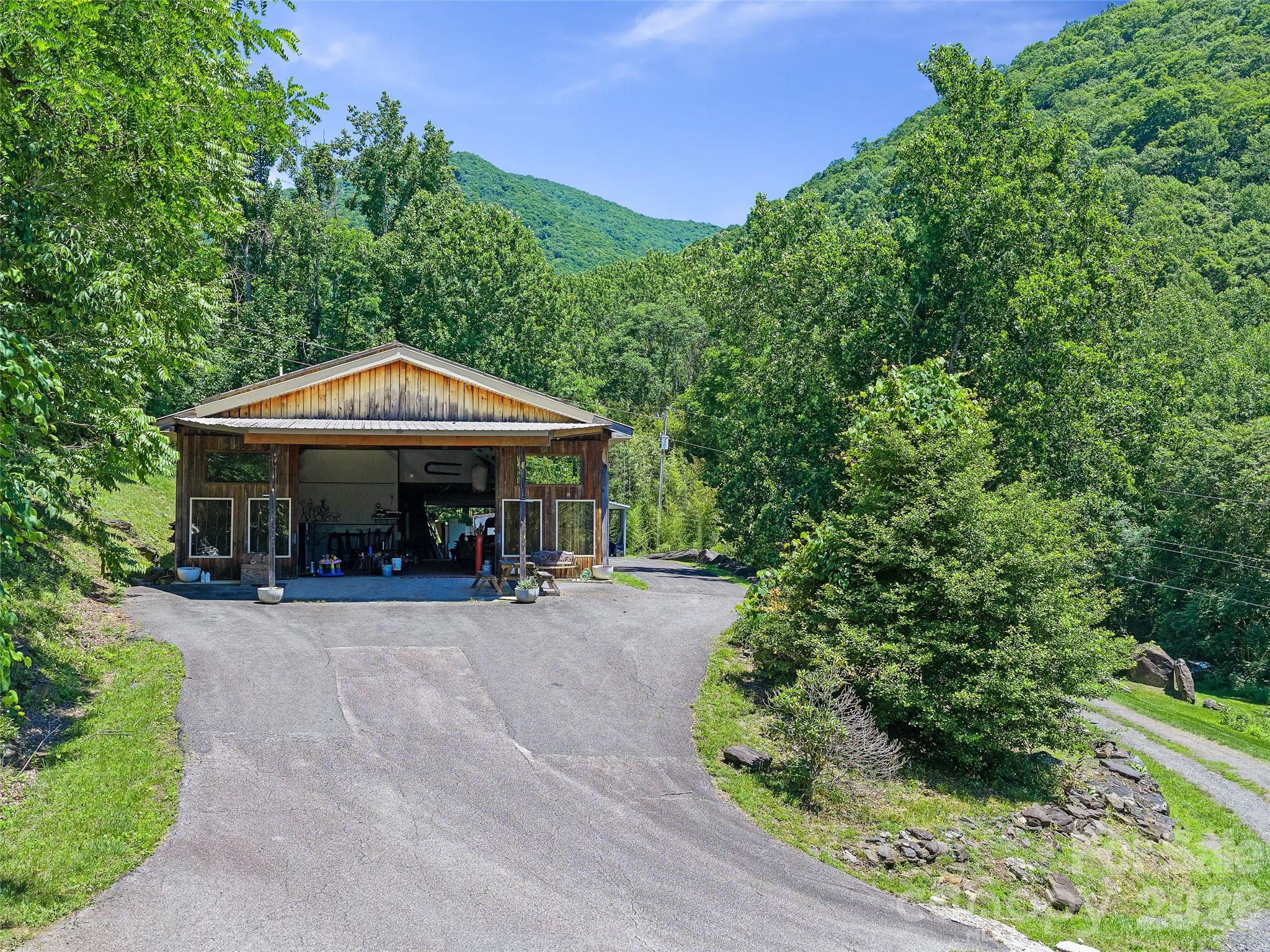 349 Spring Creek Road Bakersville, NC 28705 - Photo 37 of 47