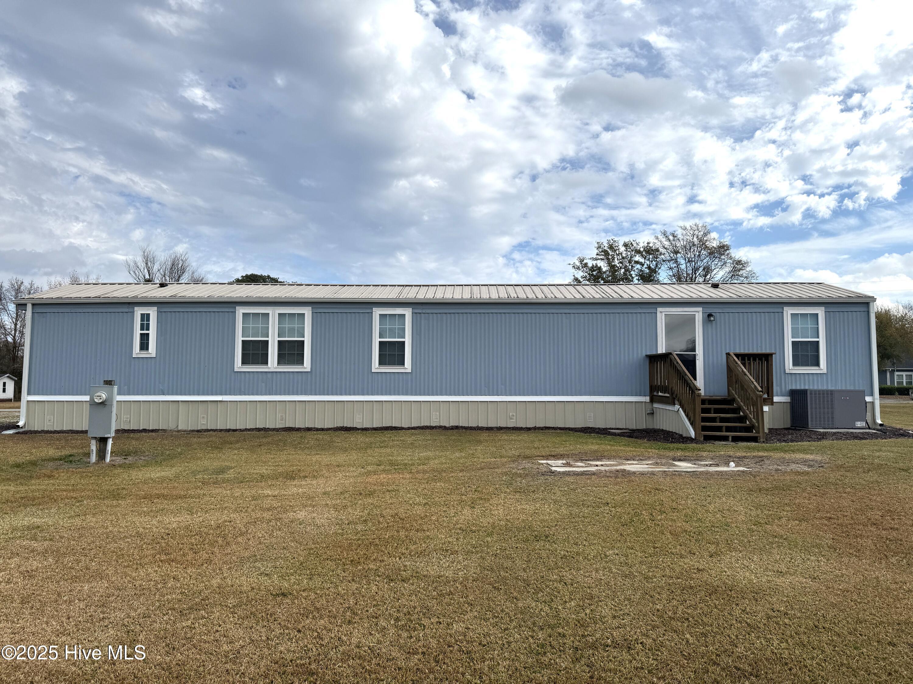 171 Johnny Parker Road, Unit 2 Jacksonville, NC 28540 - Photo 12 of 12 20251122_160016701_iOS