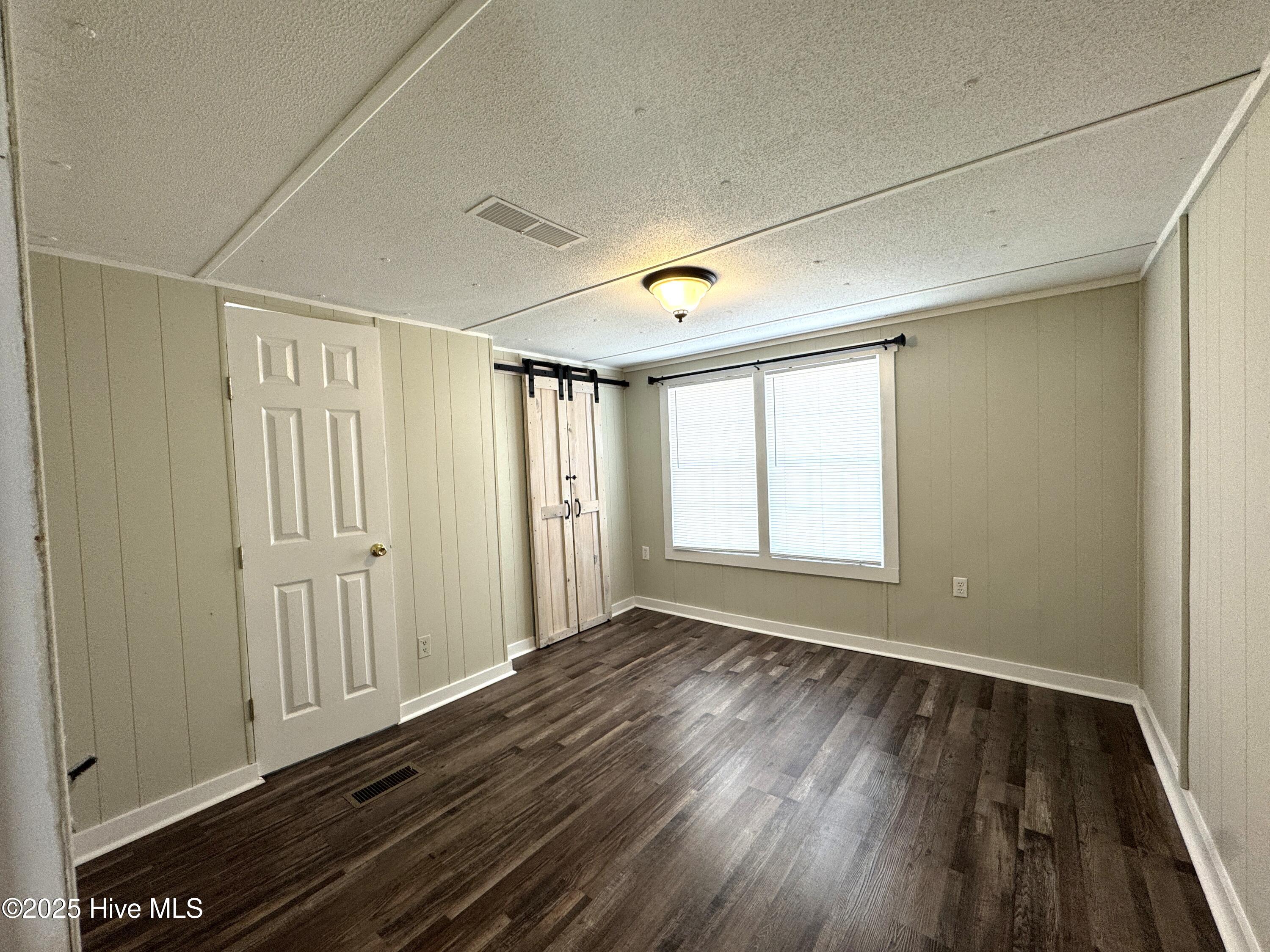 171 Johnny Parker Road, Unit 2 Jacksonville, NC 28540 - Photo 4 of 12 20251122_155639201_iOS