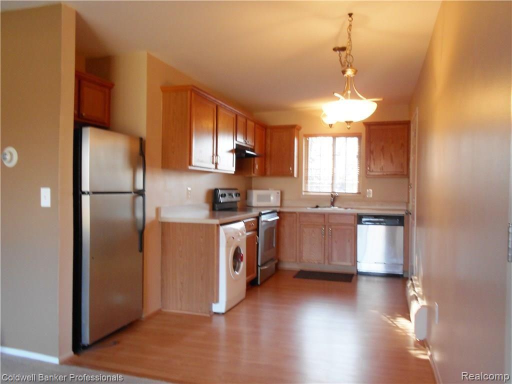 436 Romeo Road, Unit 12 Rochester, MI 48307 - Photo 7 of 11
