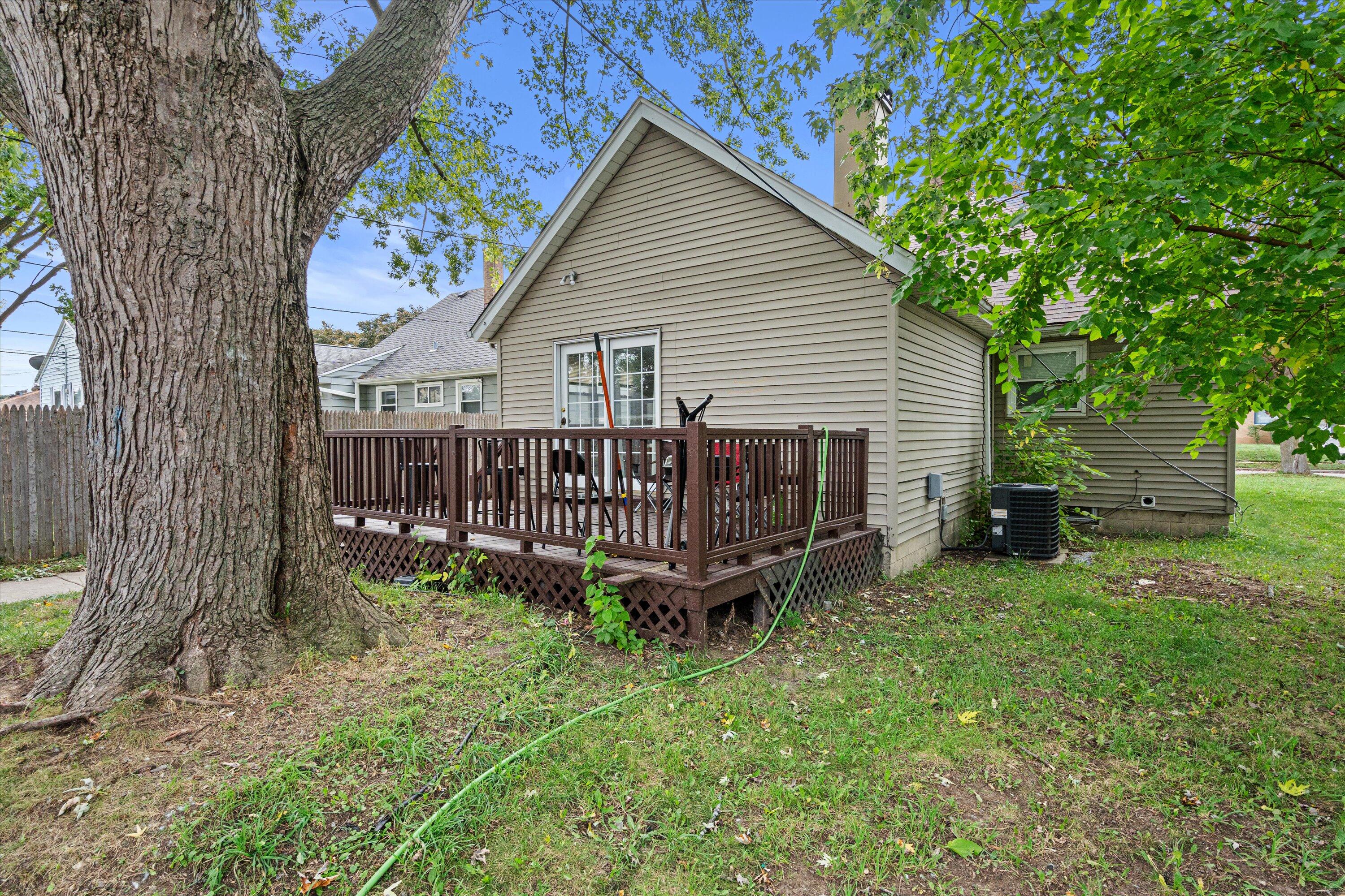 4480 North 83rd Street Milwaukee, WI 53218 - Photo 9 of 37 30-DSC03100