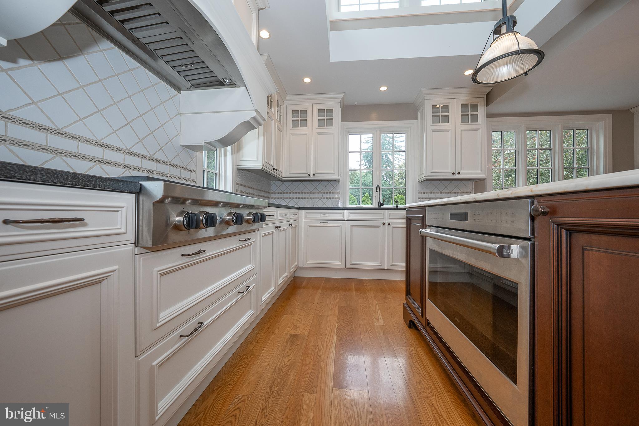 101 East Brookhaven Road Wallingford, PA 19086 - Photo 26 of 136 Chef's Kitchen