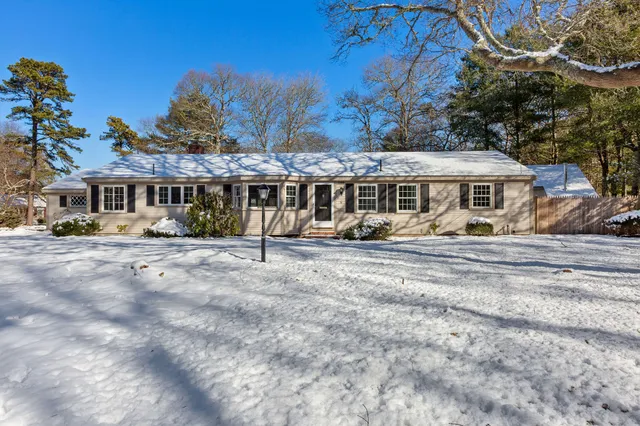 $925,000 | 200 Lumbert Mill Road, Centerville, MA 02632