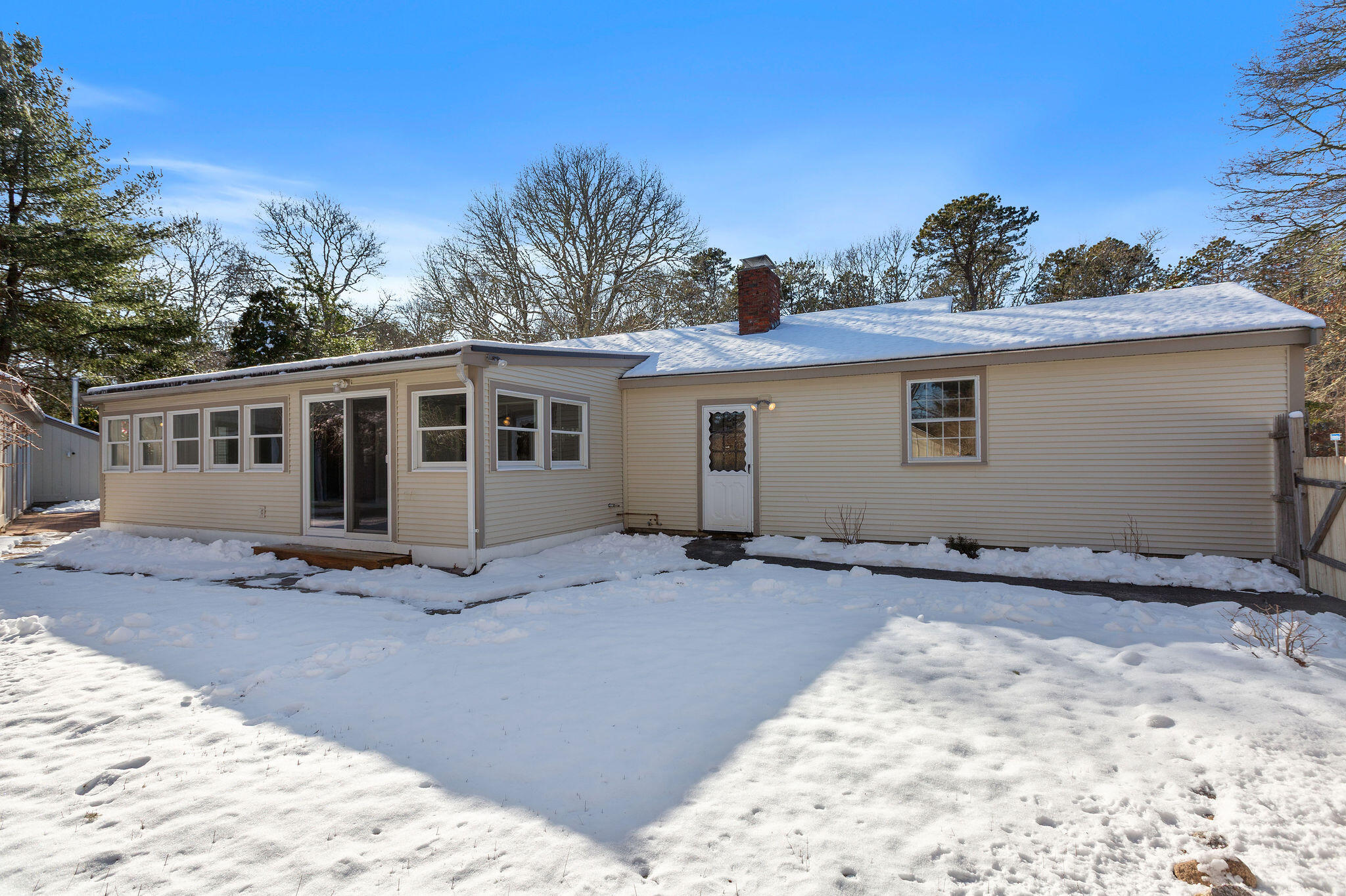 200 Lumbert Mill Road Centerville, MA 02632 - Photo 56 of 63 a backyard of a house