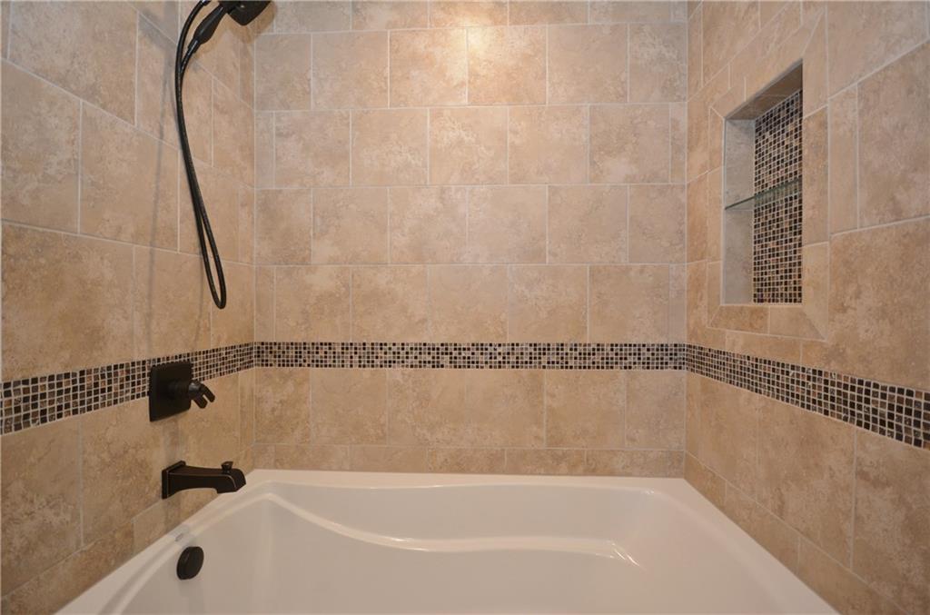 1148 Mohawk Road McDonald, PA 15057 - Photo 15 of 25 Master Bath