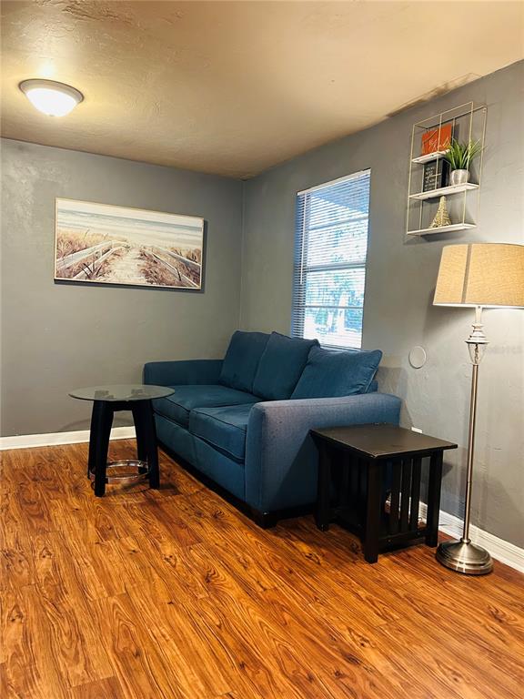 1027 Southeast 5th Avenue Gainesville, FL 32601 - Photo 2 of 19