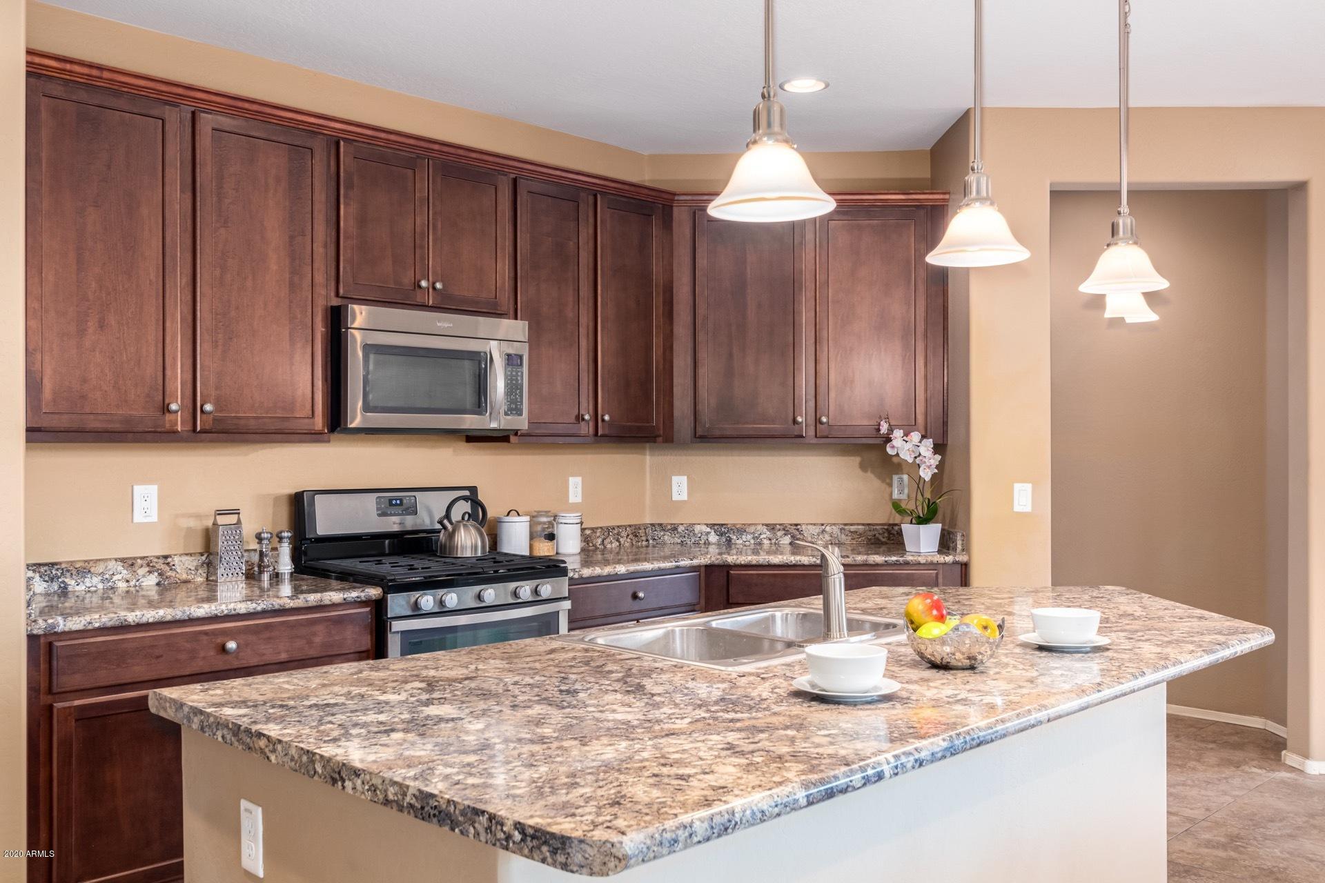 7543 West Darrel Road Laveen, AZ 85339 - Photo 7 of 27 g. Kitchen