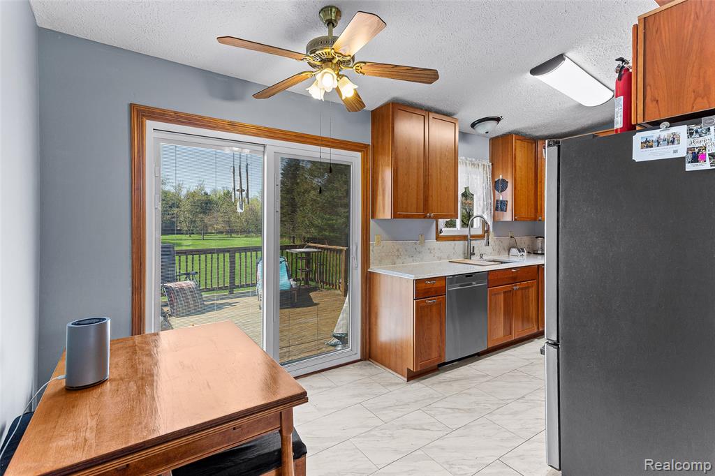 961 Jolly Road Okemos, MI 48864 - Photo 7 of 29