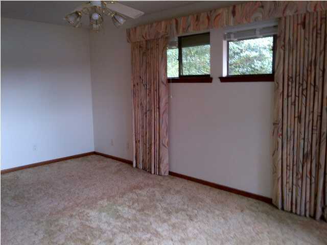 422 Pelham Road Fort Walton Beach, FL 32547 - Photo 16 of 25 Gallery Image 16