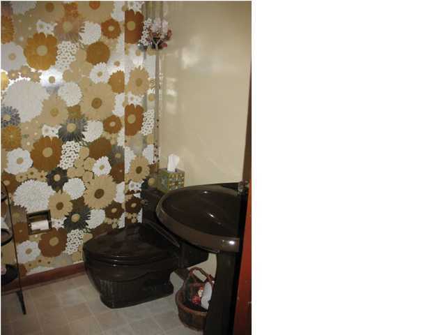 422 Pelham Road Fort Walton Beach, FL 32547 - Photo 10 of 25 Gallery Image 10