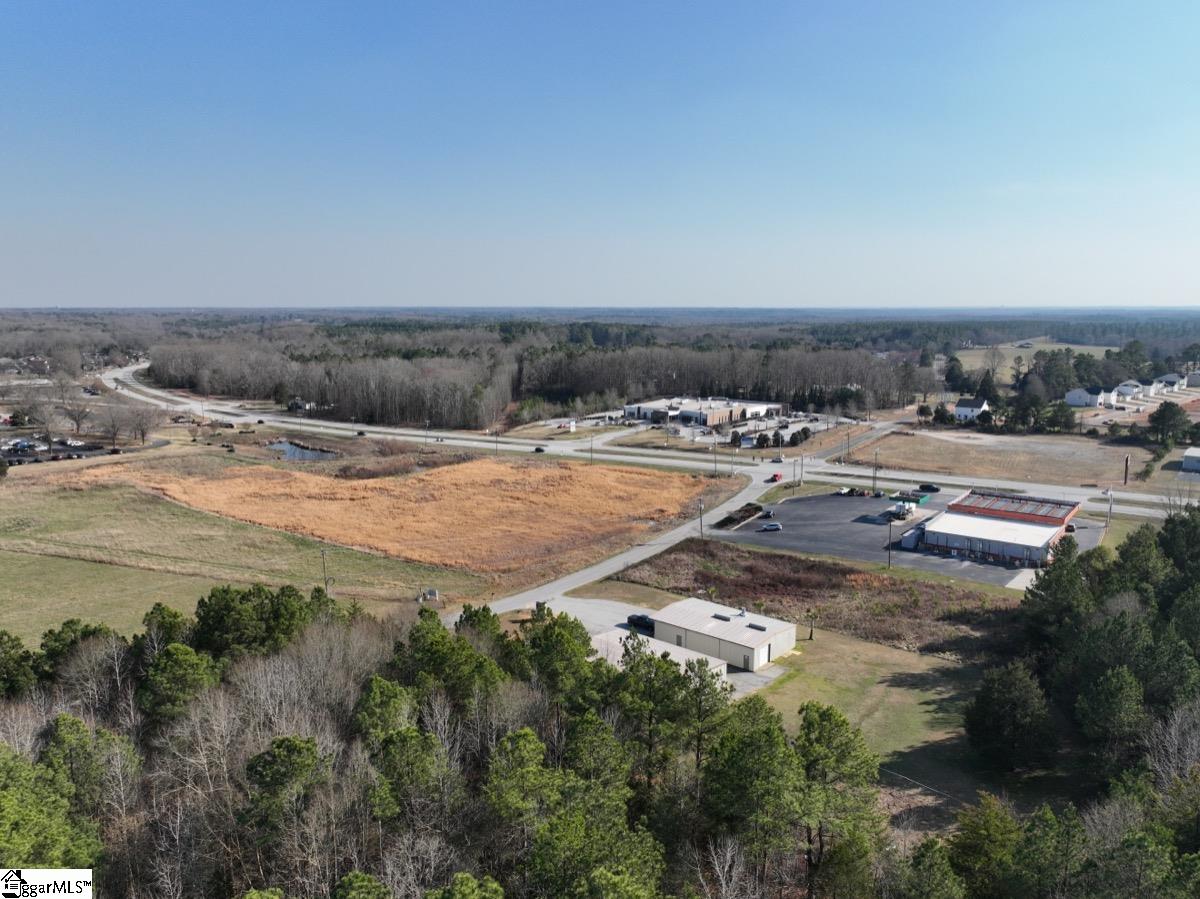 602 Templeton Road Laurens, SC 29360 - Photo 8 of 10