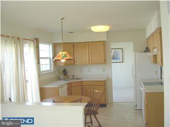 906 Hamilton Road Collegeville, PA 19426 - Photo 7 of 8 Kitchen