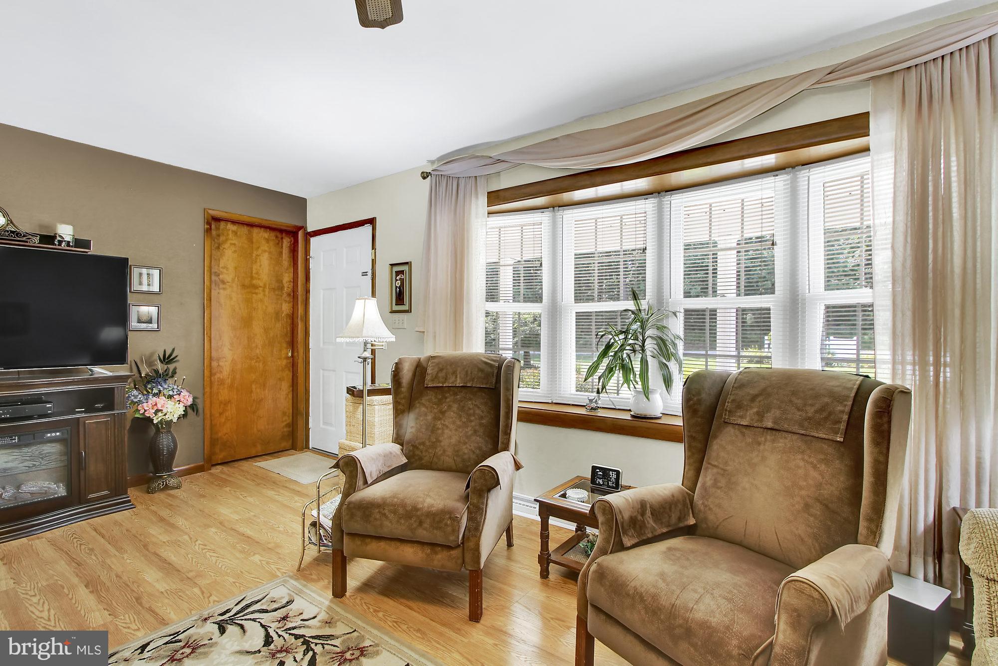 230 Bankert Road Hanover, PA 17331 - Photo 4 of 34 Living Room w/ Bay Window